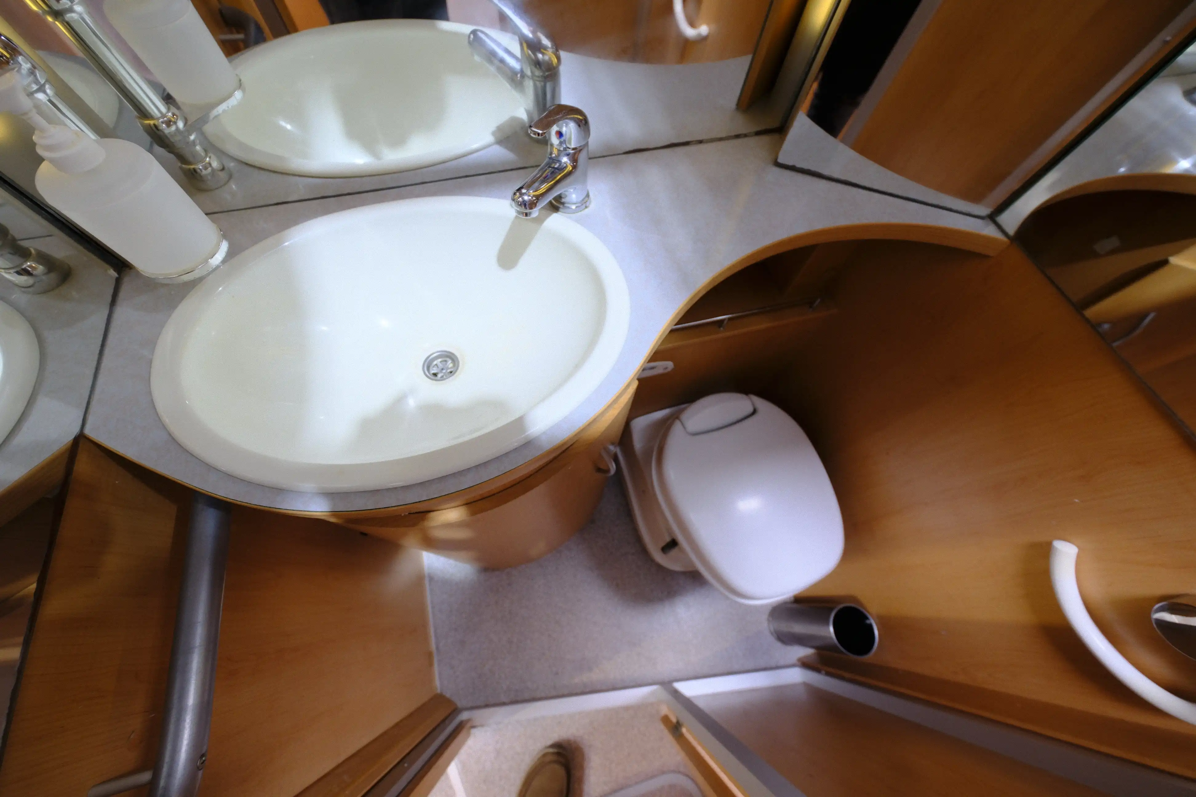 FRANKIA I 650 QS Holiday Class